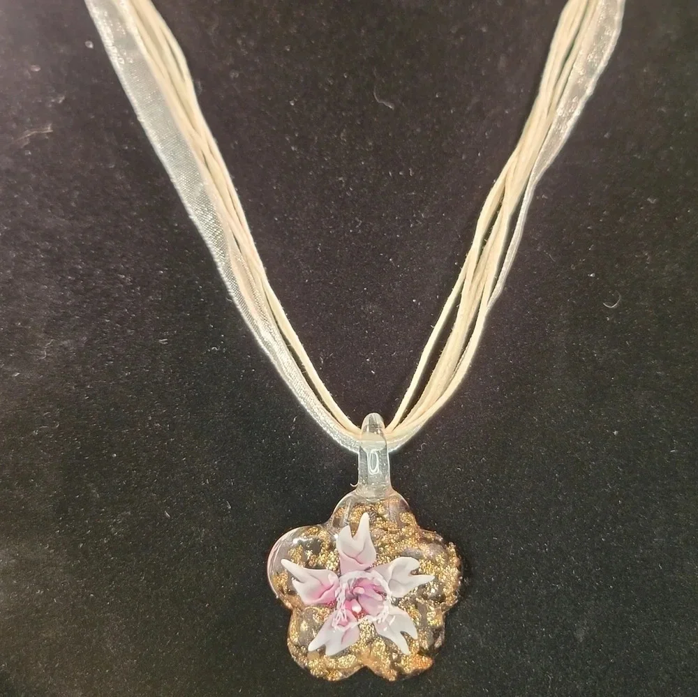0272. New Lampwork Blown Glass Pink Flowers Surrounded by Gold ~ NEW